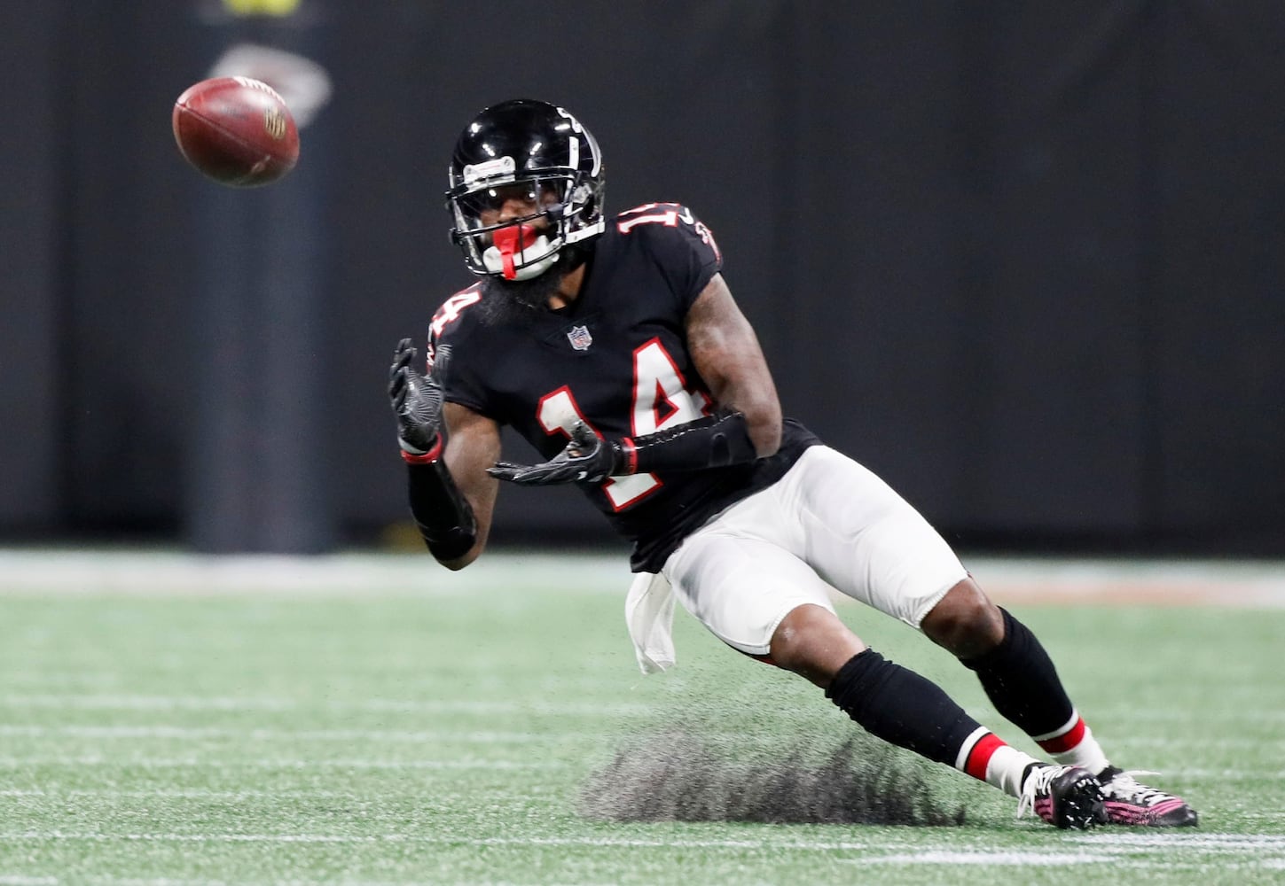 Photos: Falcons down Giants on Monday Night Football