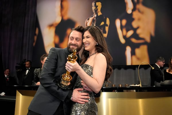 Kieran Culkin, left, winner of the award for best performance by an actor in a supporting role for "A Real Pain," and Jazz Charton at the Governors Ball after the Oscars on Sunday, March 2, 2025, in Los Angeles. (AP Photo/John Locher)