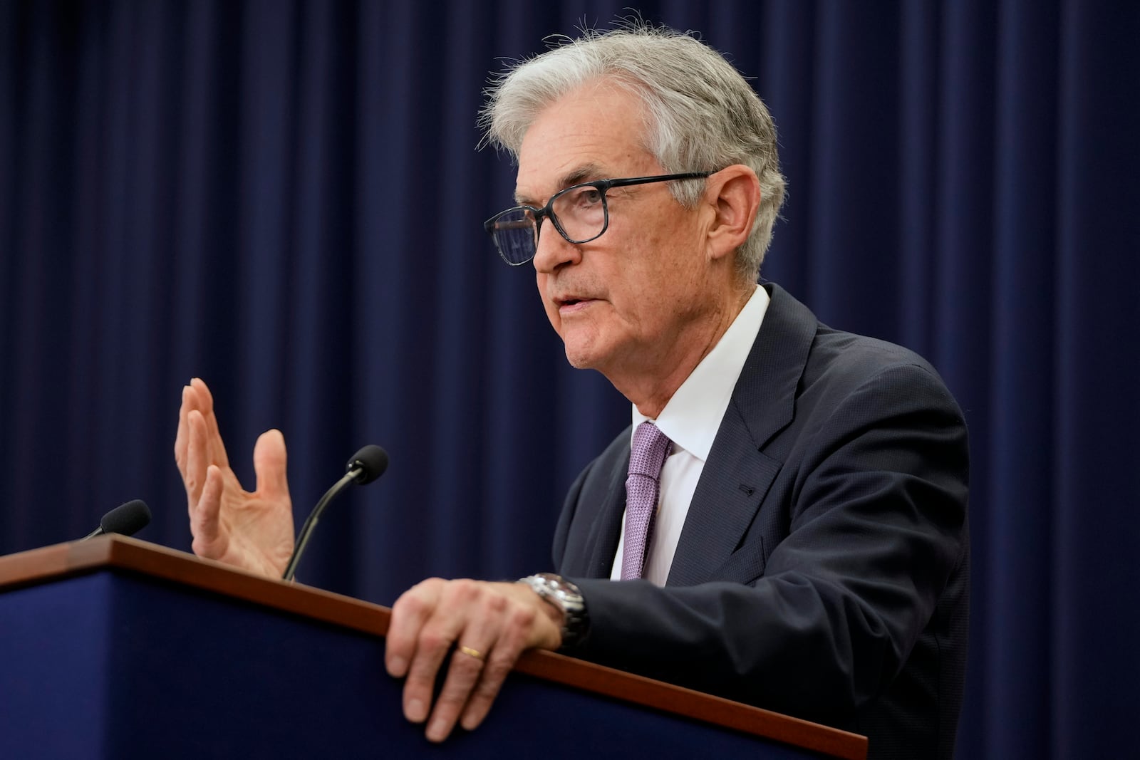 Federal Reserve Board Chairman Jerome Powell speaks during a news conference at the Federal Reserve in Washington, Thursday, Nov. 7, 2024. (AP Photo/Mark Schiefelbein)