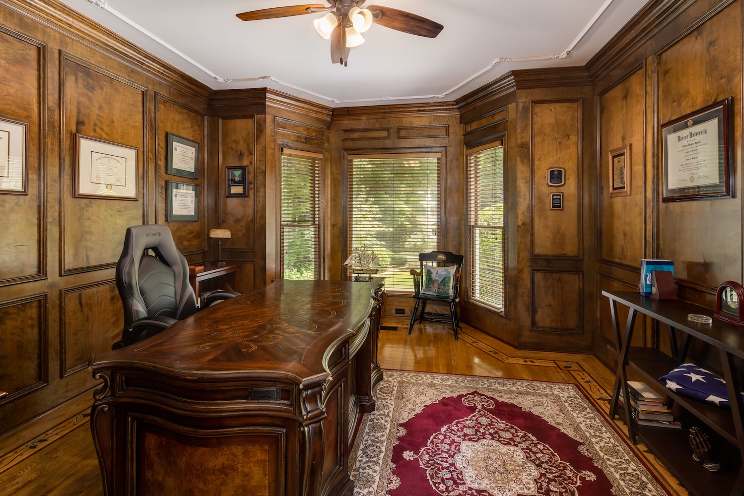 Luxurious Atlanta estate going to auction is both a ranch and a vineyard