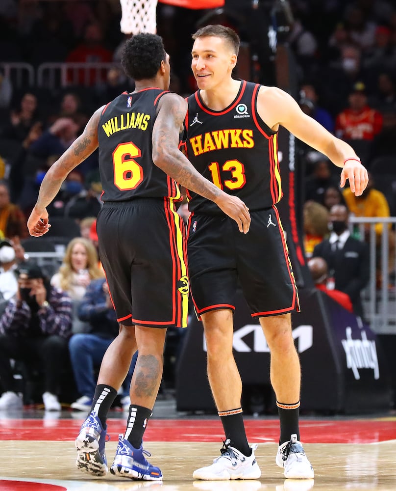 HAWKS PHOTO 