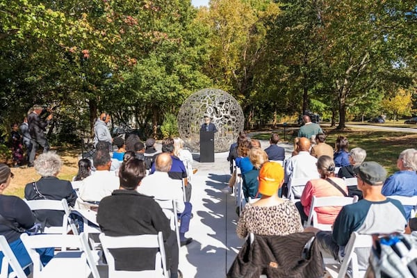 Artist Jaume Plensa with his sculpture Self Portrait III in Atlanta’s Freedom Park. (Photo Courtesy of Stephen Dennis/Councilmember Farokhi’s Office)