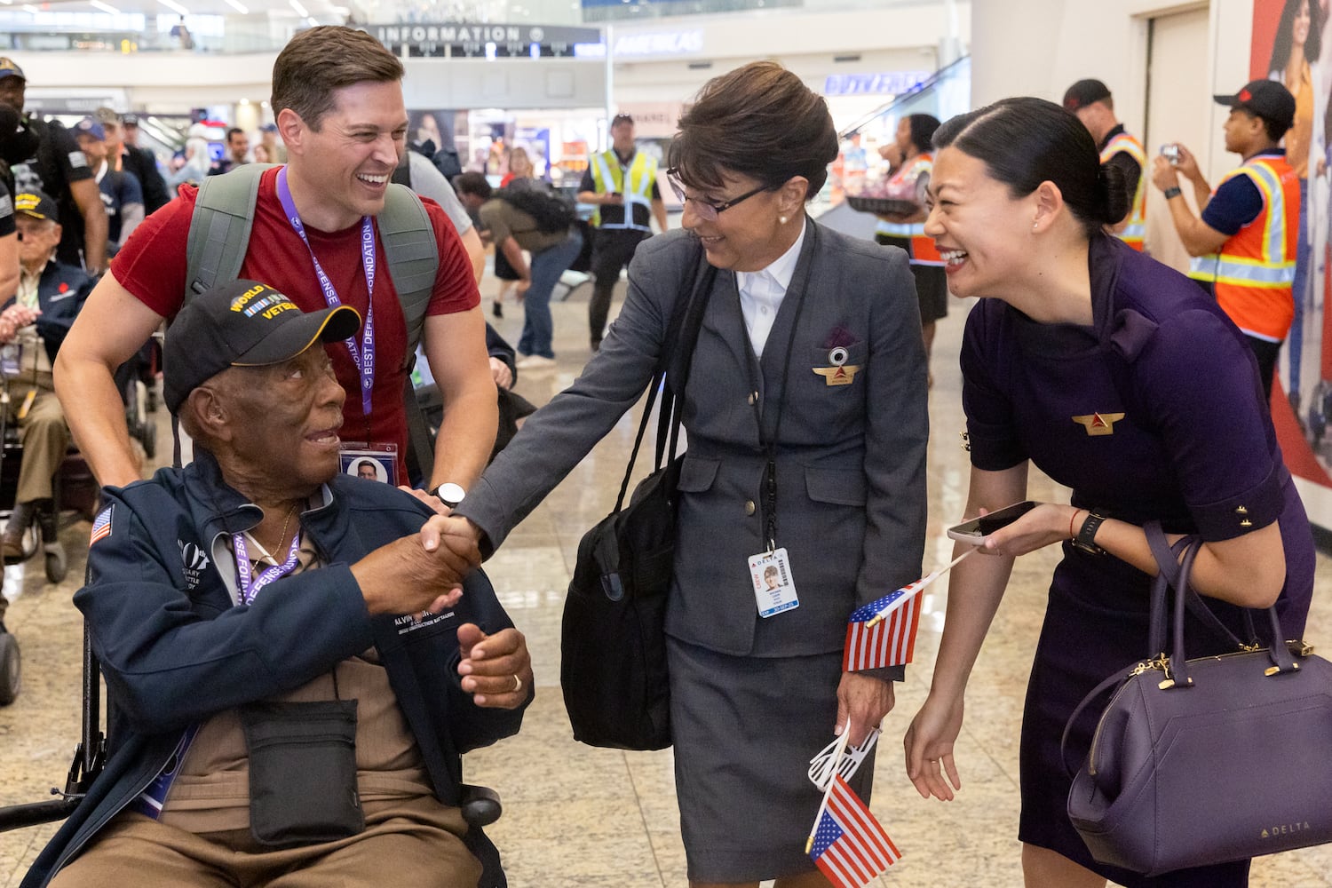 Delta sends off veterans to Normandy for D-Day anniversary
