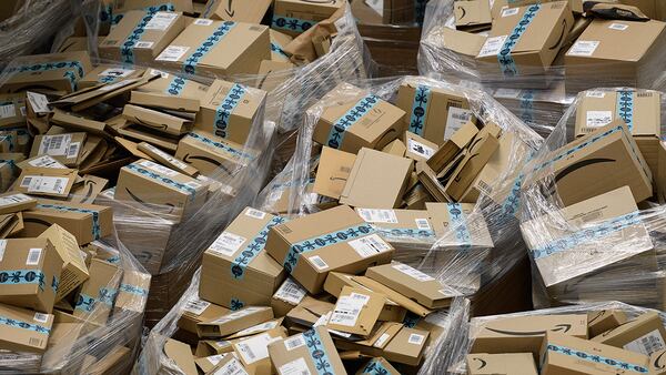 Department store Kohl's announced Tuesday that it will accept un-packaged Amazon returns for free starting in July.