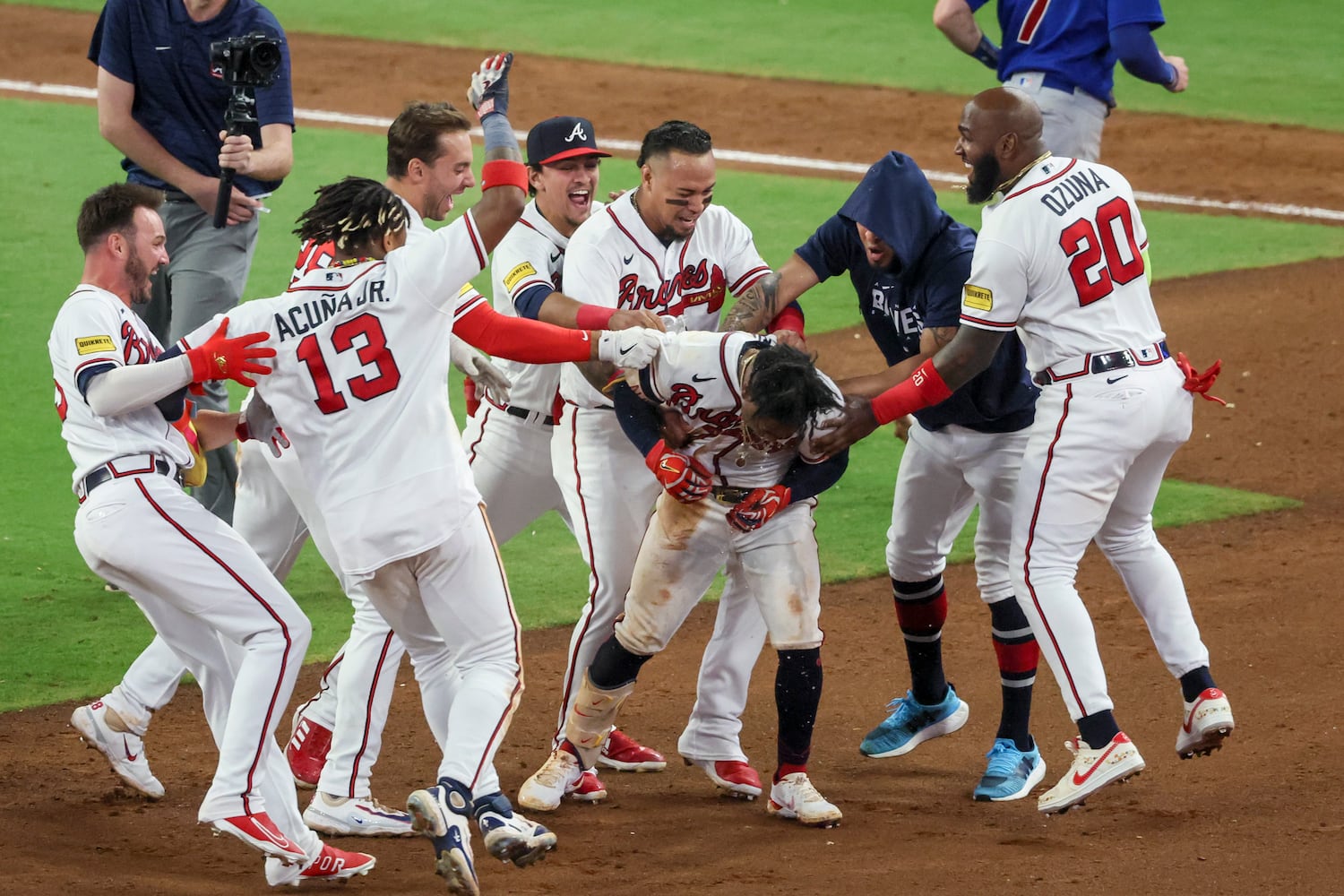 092823 braves photo