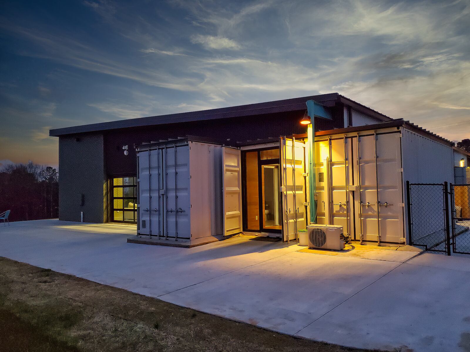 Anthony Pope of Atelier 7 Design + Assembly creates ADUs from shipping containers like this one in Carrollton.
(Courtesy of Atelier 7 Design + Assembly)