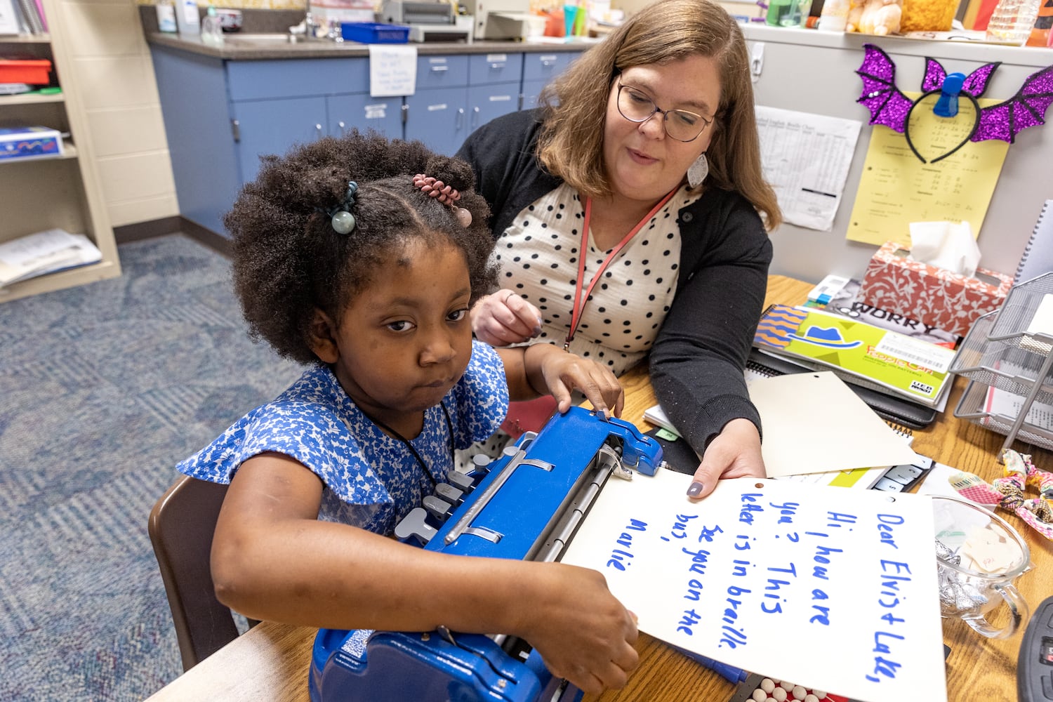 blind students learn from Tracy Fitch