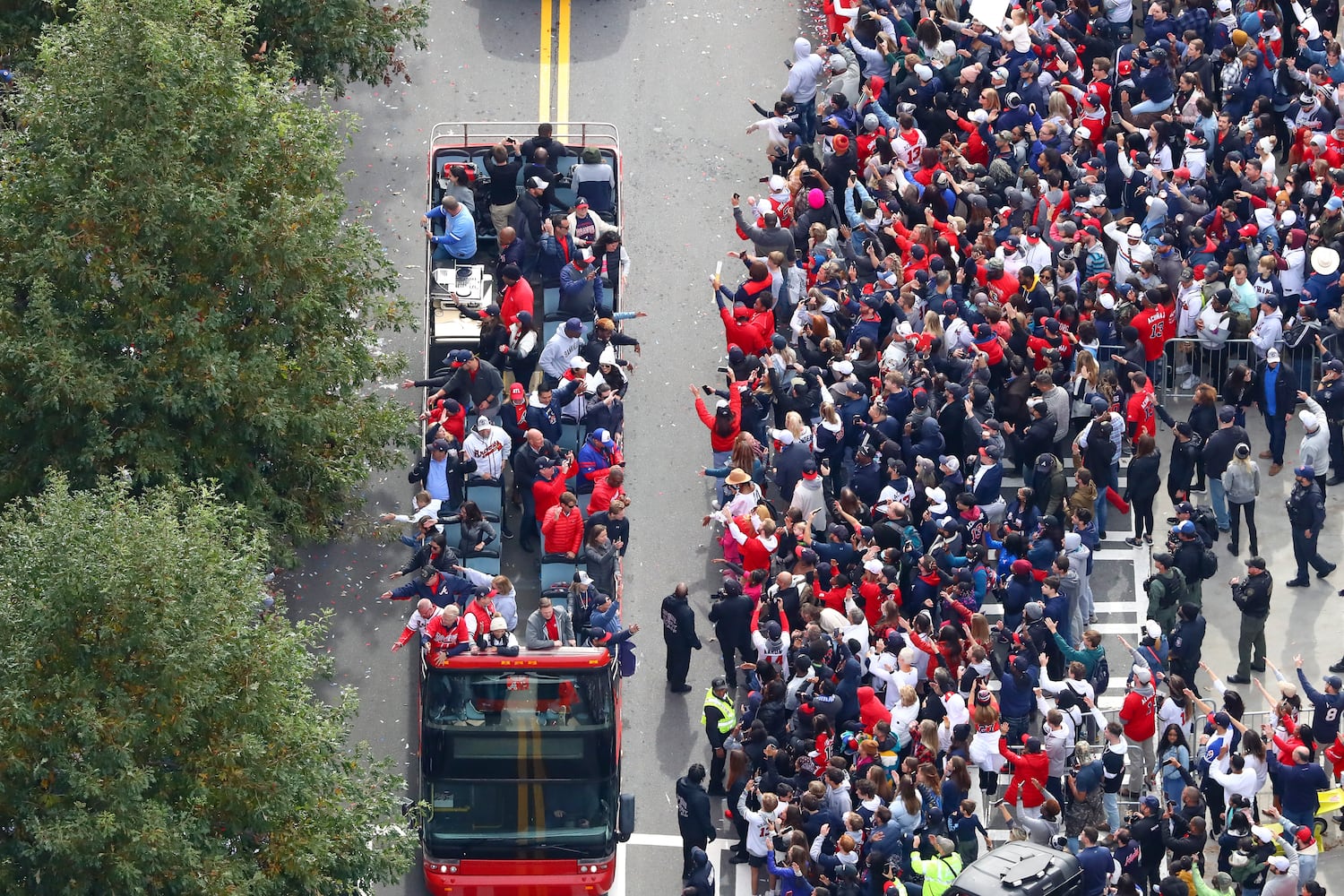 Braves baseball parade