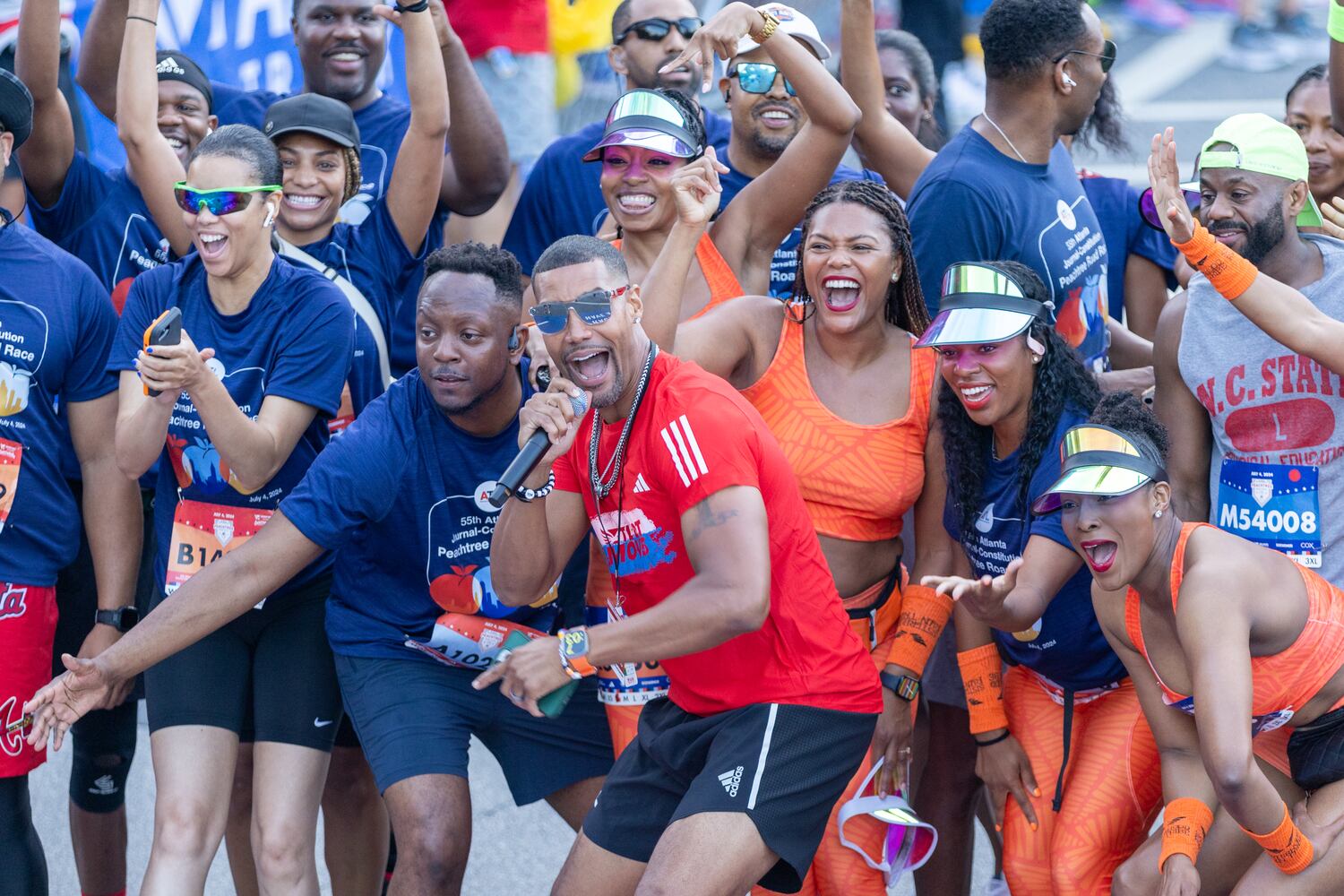 peachtree road race photos