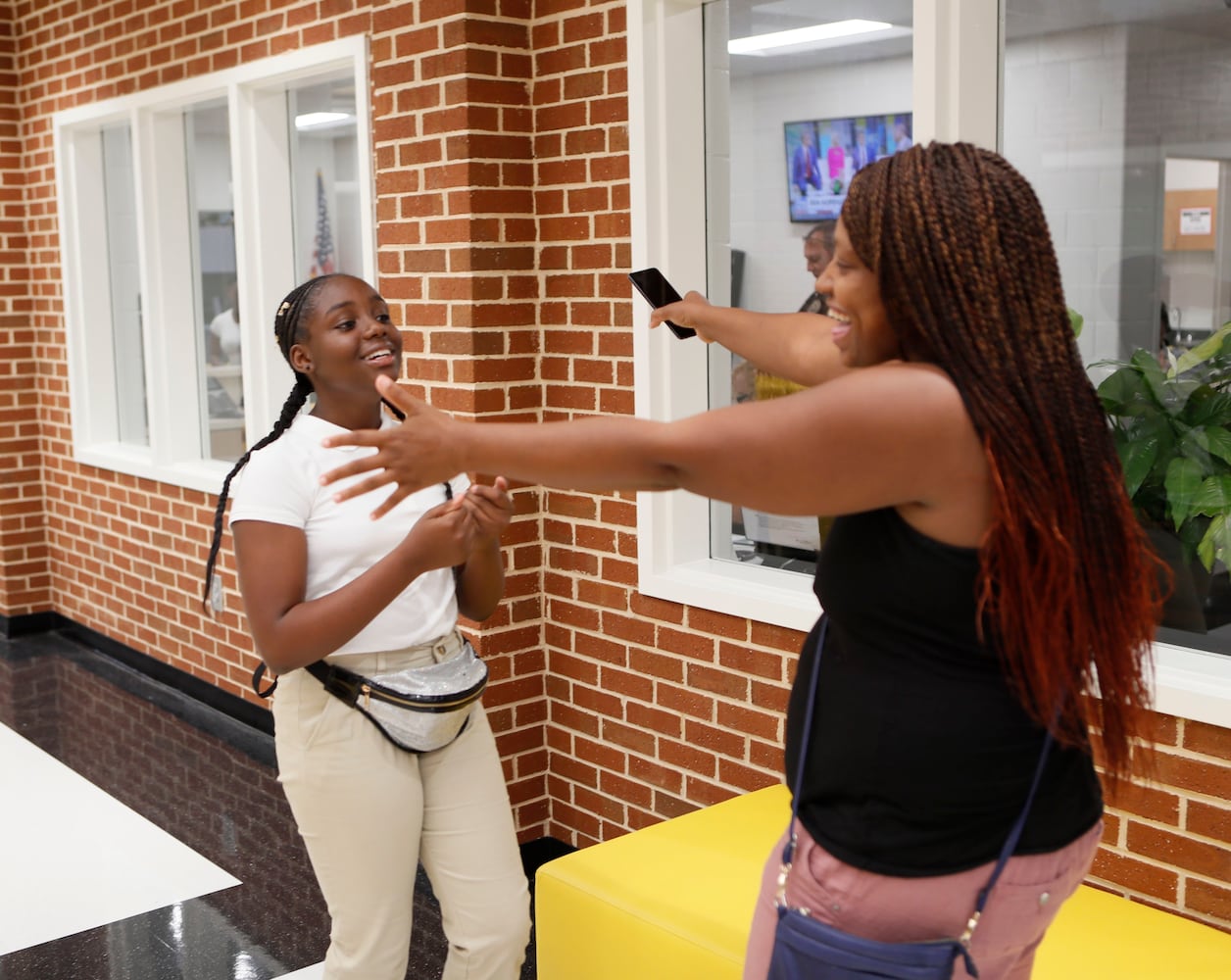 MixedPhotos: Metro Atlanta students go back to school