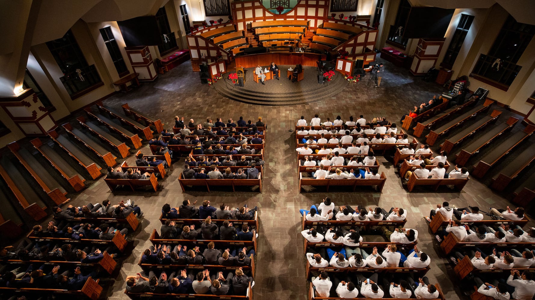 Michigan-Florida players visit Ebenezer Baptist Church