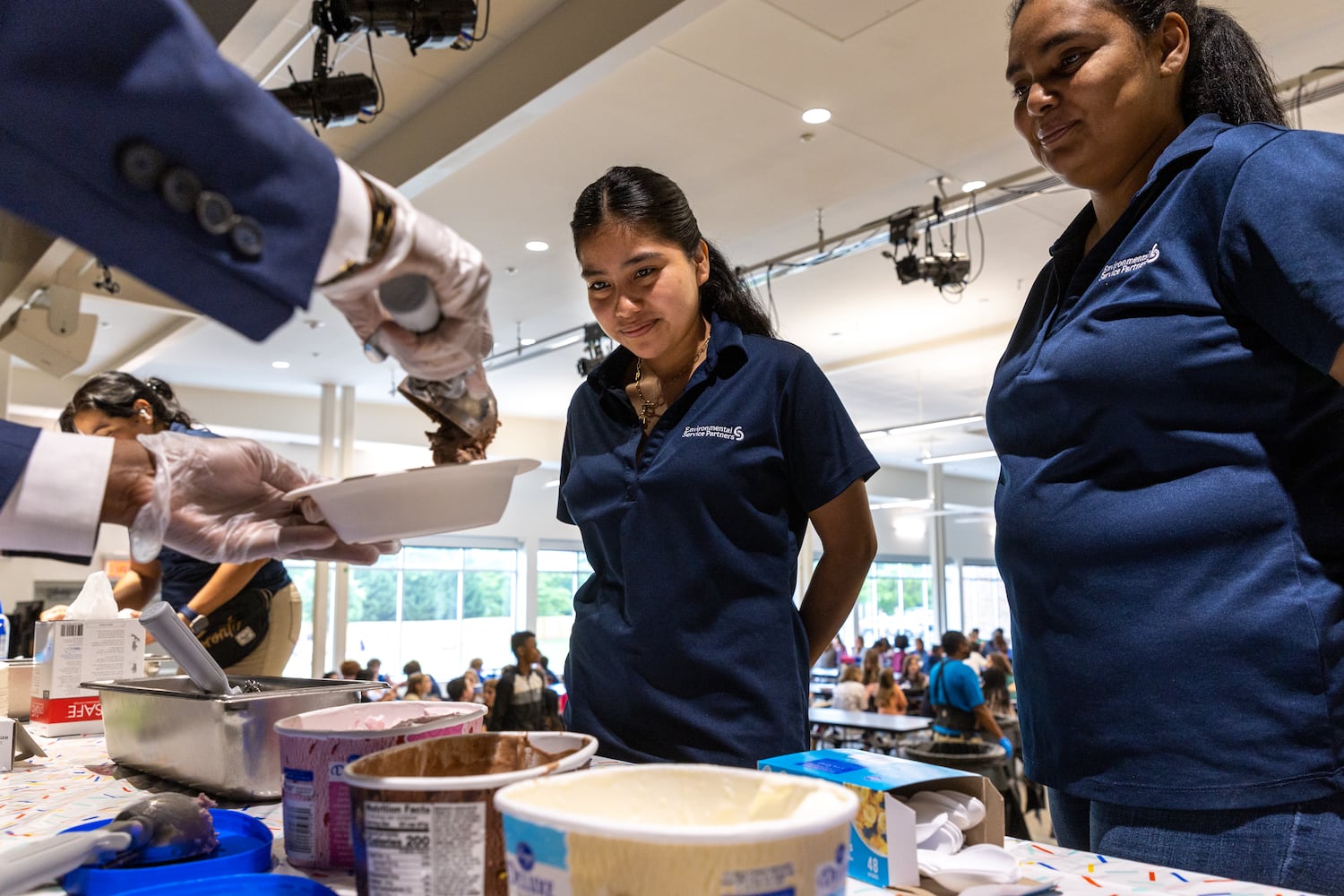 Decatur administrators serve ice cream sundaes to thank teachers