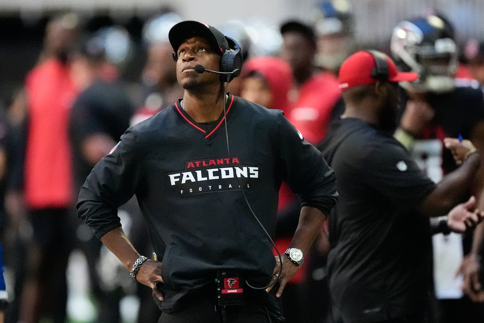 Atlanta Falcons head coach Raheem Morris paces on the sideline during the first half of an NFL football game against the Seattle Seahawks, Sunday, Oct. 20, 2024, in Atlanta. (AP Photo/ Mike Stewart )