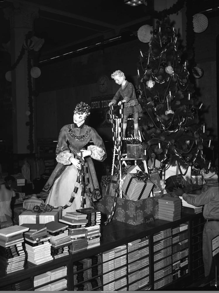 Flashback Photos: Christmas in Atlanta, 1920-1980