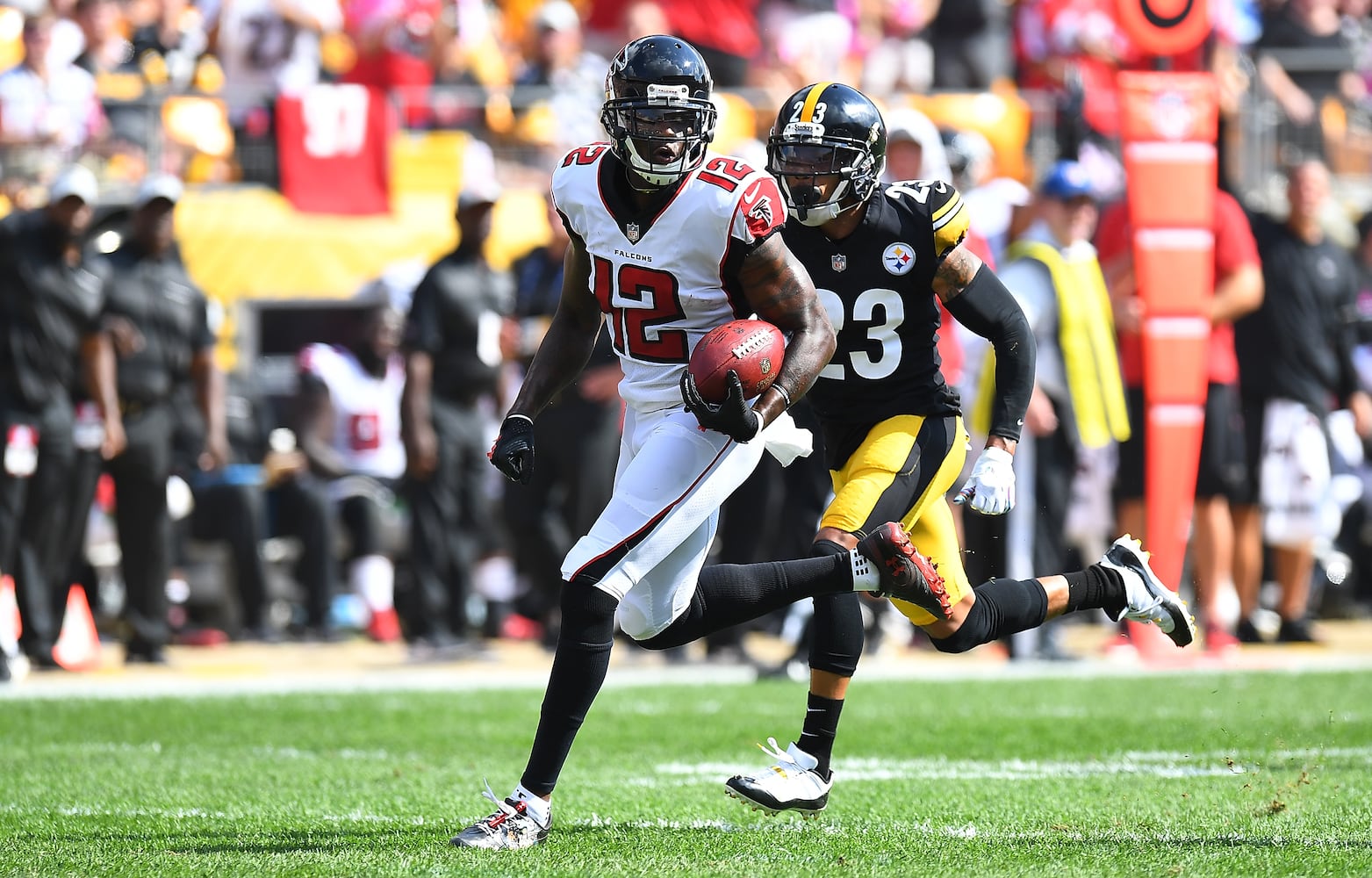 Photos: Falcons battle Steelers in key road game