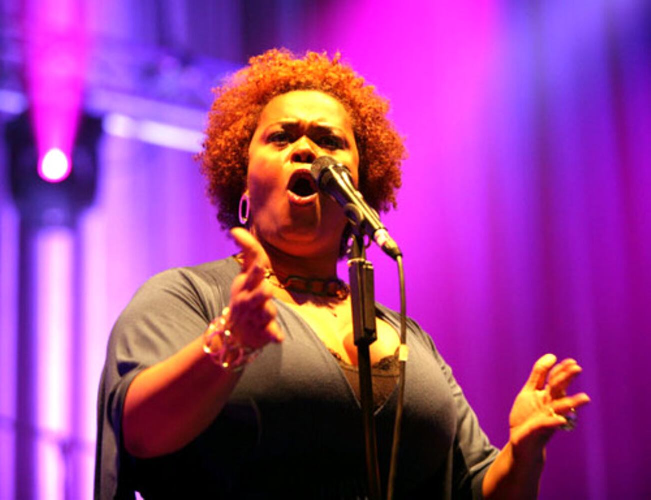 Jill Scott sells out the Fox Theatre