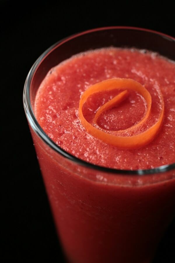 Icy Carrot Cooler smoothie. (Robert Cohen/St. Louis Post-Dispatch/TNS)