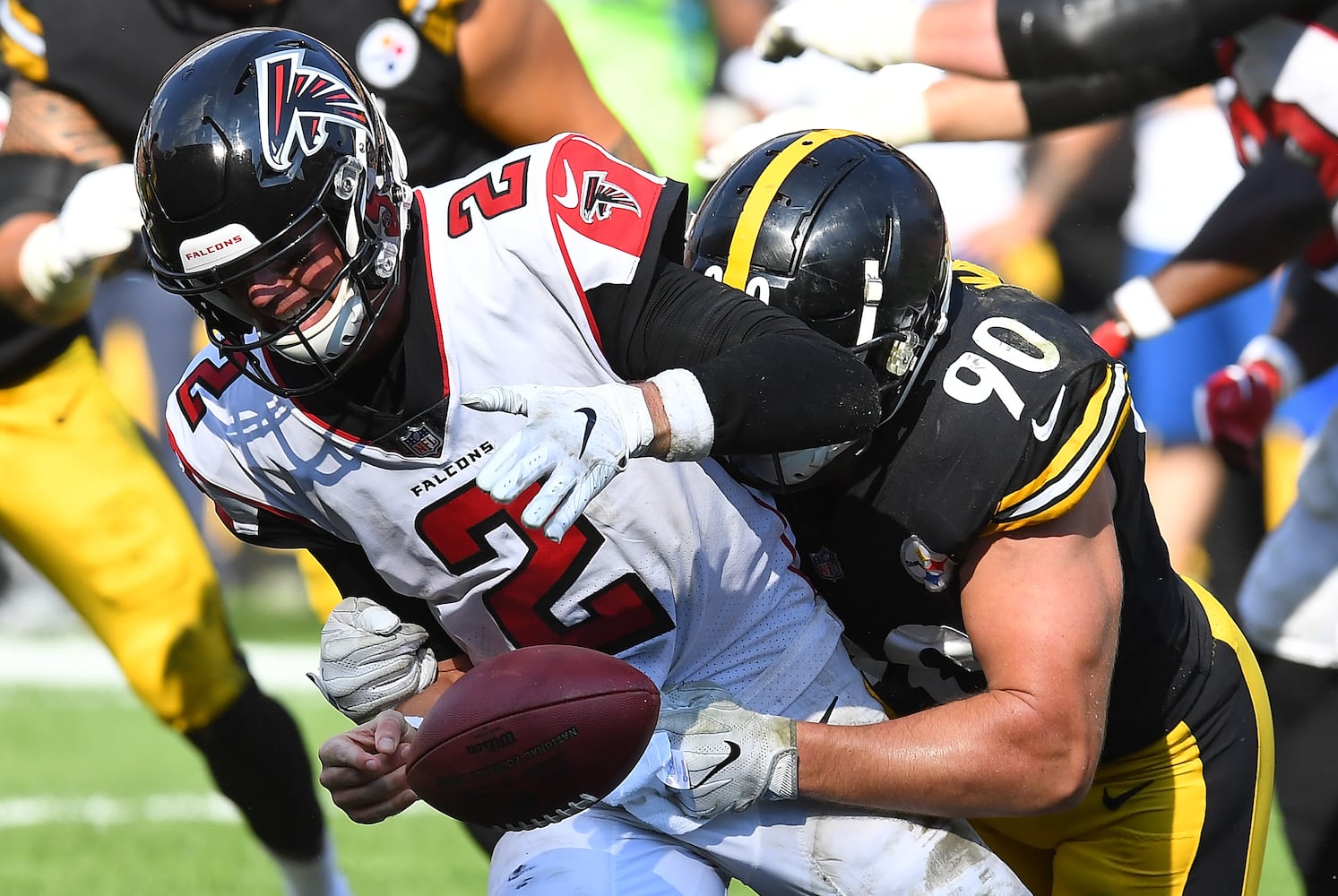 Photos: Falcons lose to Steelers, drop third straight