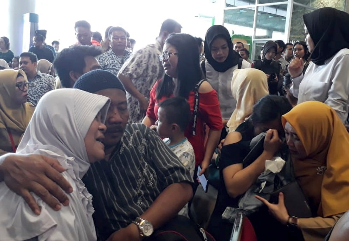 Photos: Lion Air jet with 189 aboard crashes in sea off Indonesia