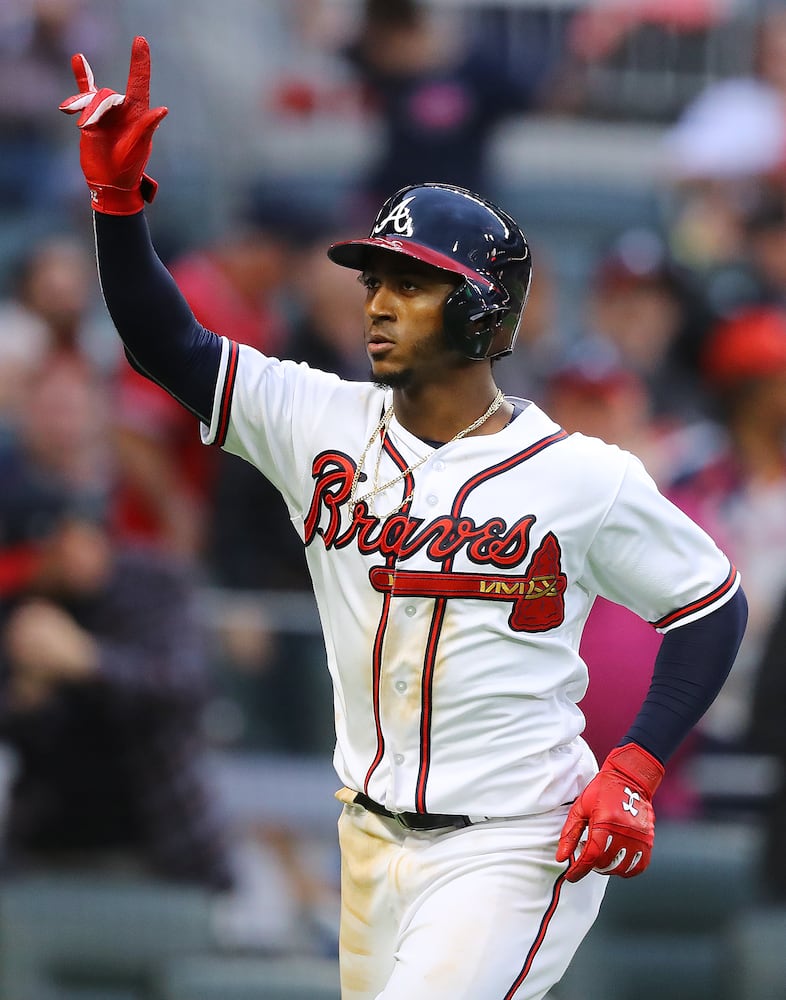 Photos: Markakis gives Braves a walkoff win over the Phillies