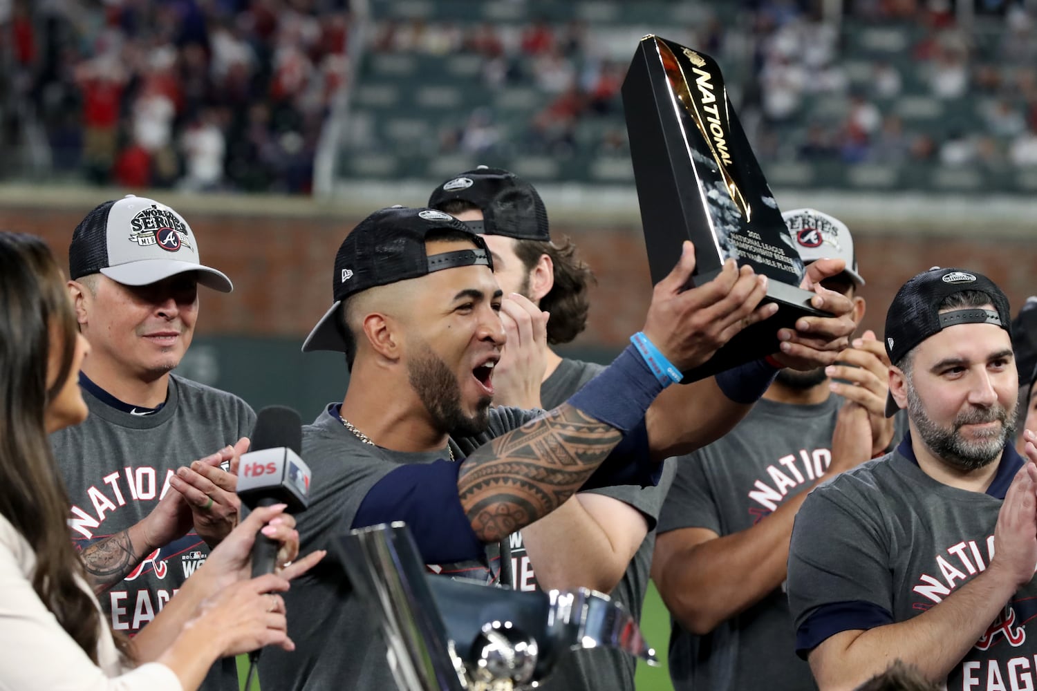 Braves win fifth straight NL East title