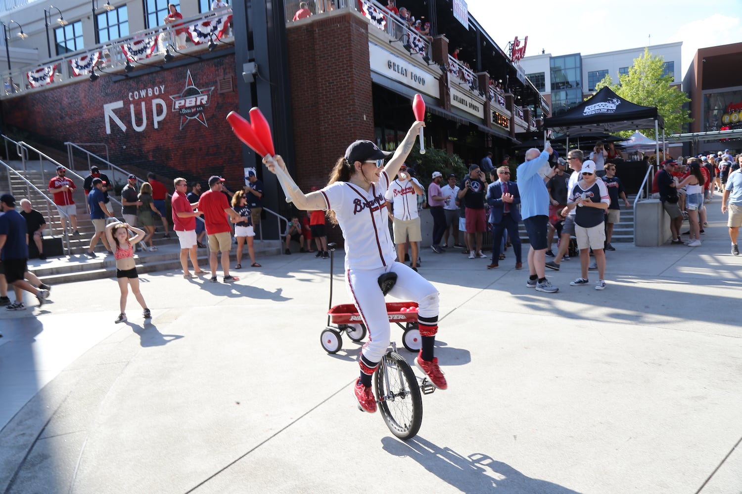 Photos: The scene at SunTrust Park as Braves begin playoff run