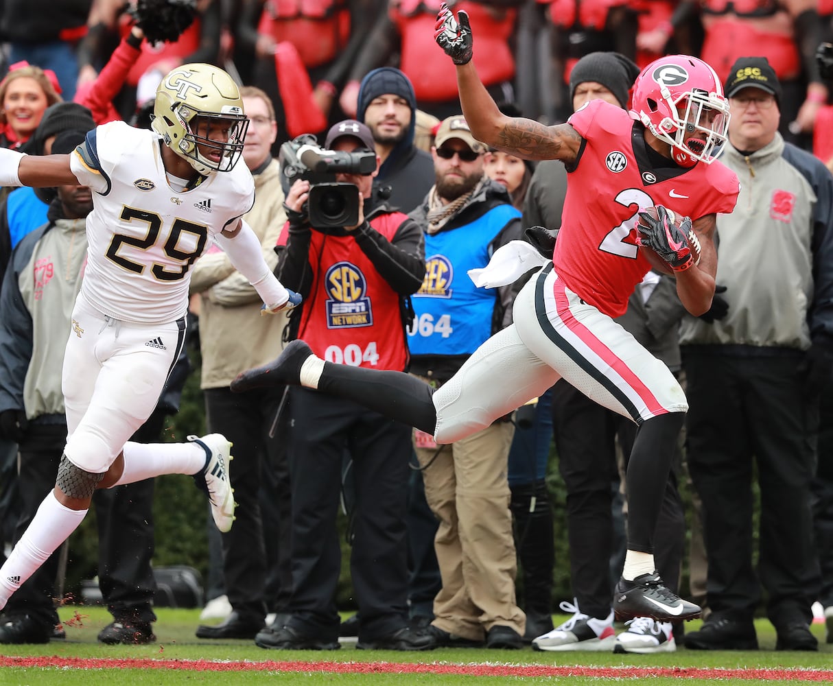 Photos: Bulldogs rout Georgia Tech, improve to 11-1