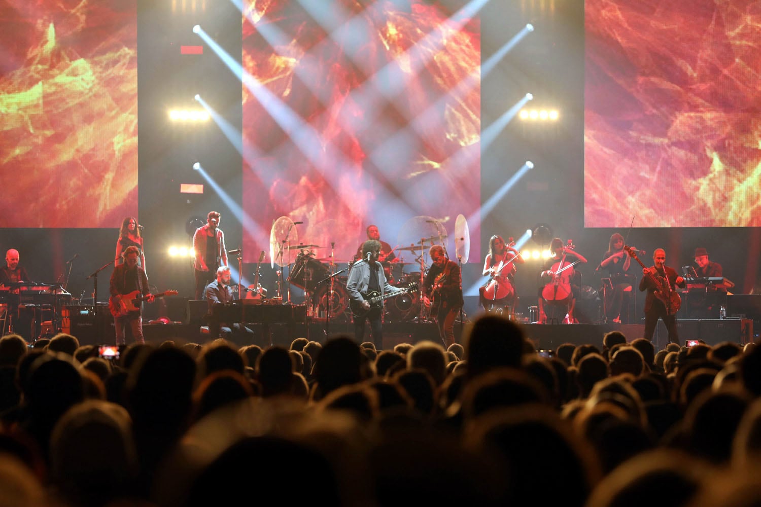 PHOTOS: Jeff Lynne’s ELO dazzles at Atlanta show