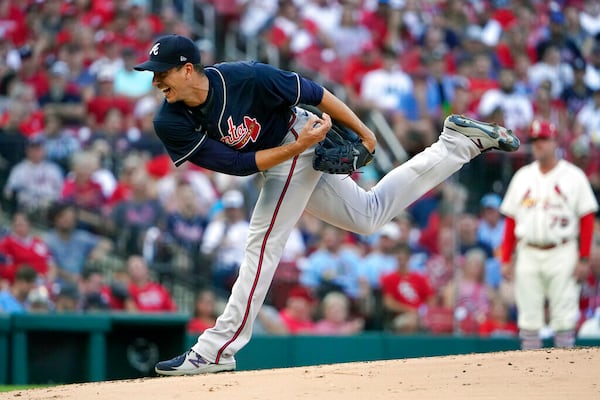 Atlanta Braves starting pitcher Charlie Morton throws during the first inning of a baseball game against the St. Louis Cardinals Saturday, Aug. 27, 2022, in St. Louis. (AP Photo/Jeff Roberson)