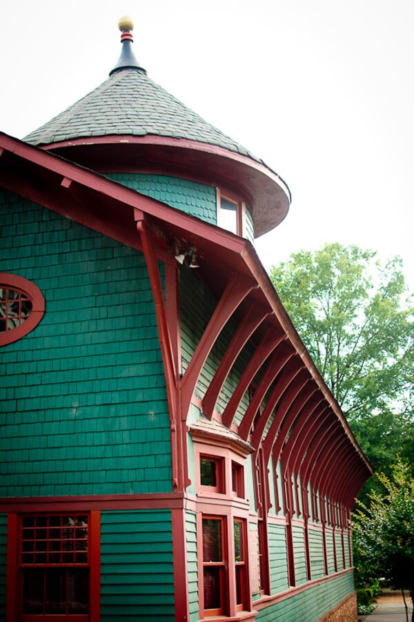 The Trolley Barn opened in 1889 for the city’s electric streetcars and is now a nonprofit rental facility. 
Courtesy of Food Tours Atlanta. Photographer Betsy McPherson