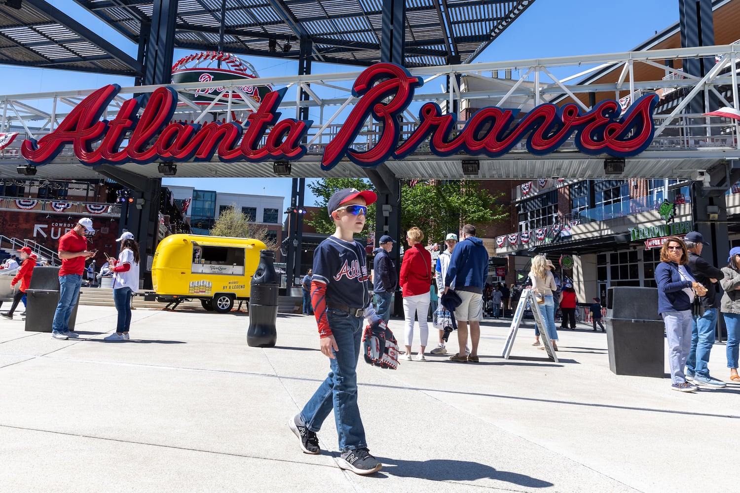 braves home opening day versus diamondbacks