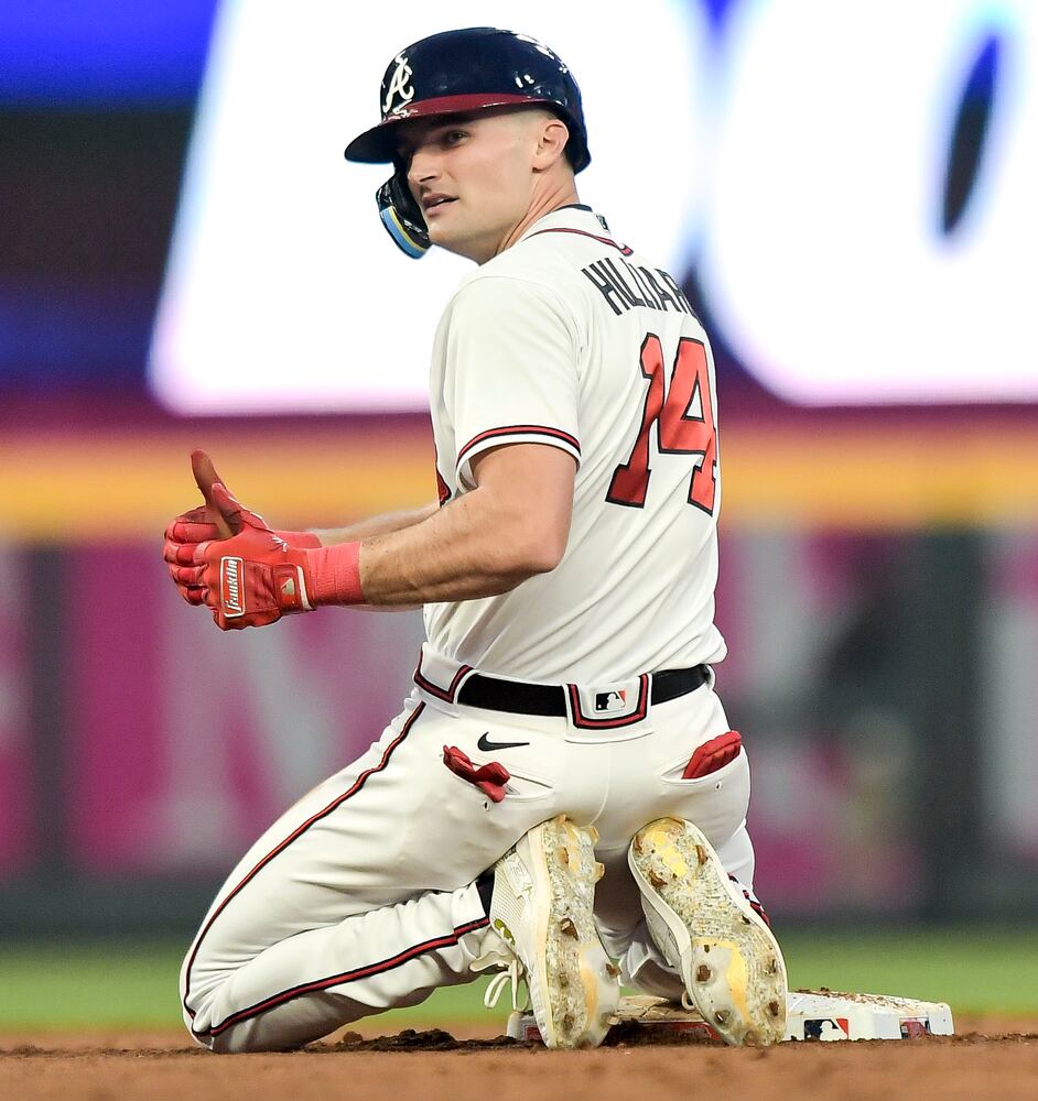 041223 BRAVES PHOTO