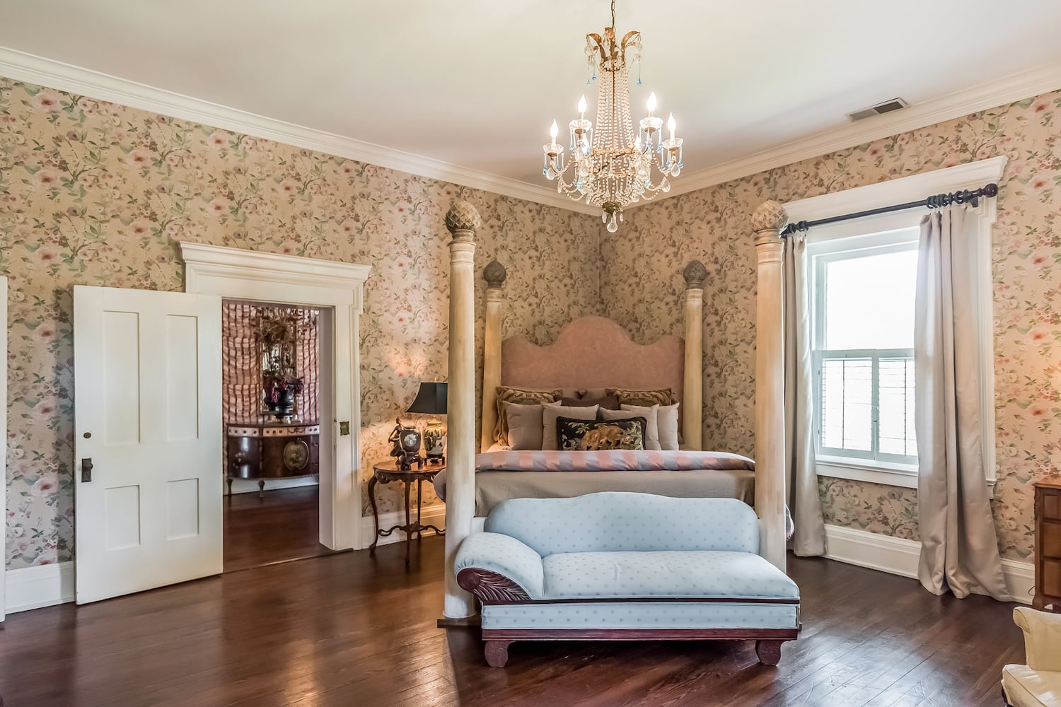 PHOTOS: $2.9M for Greek Revival mansion blocks from Marietta Square