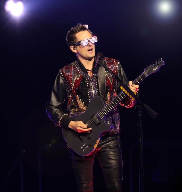 Muse frontman Matt Bellemy brings the cool to State Farm Arena.