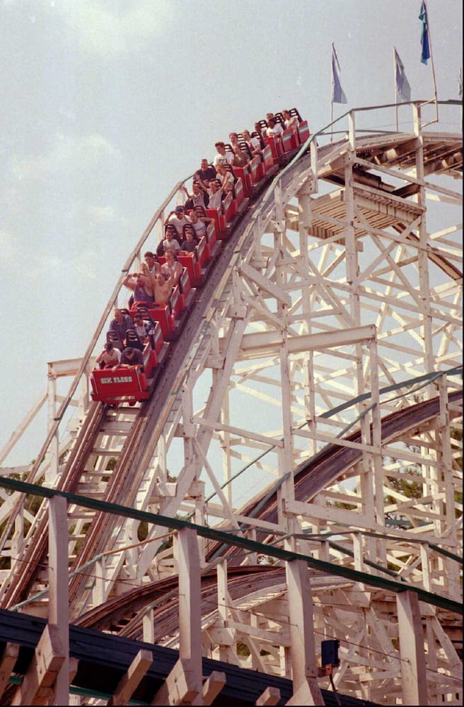 Six Flags Cyclone