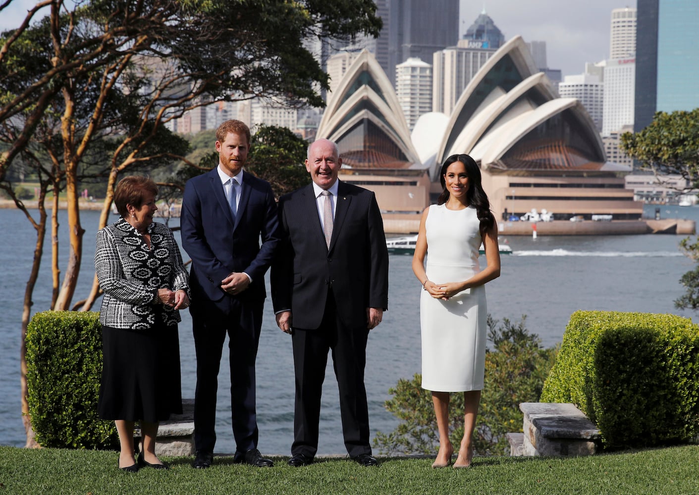 Meghan Markle, Prince Harry begin royal tour of Australia