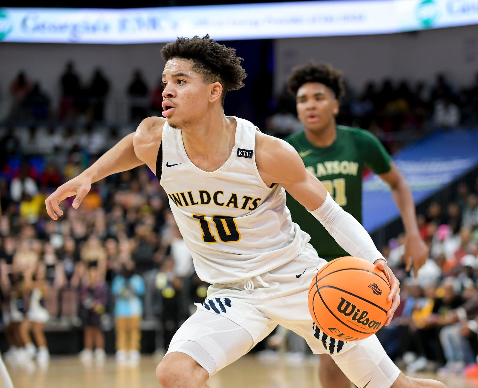 Wheeler’s Jelani Hamilton (10) drives to the basket during the second half of a GHSA Class 7A semifinal basketball game Saturday, March 4, 2023 in Atlanta. (Daniel Varnado/For the AJC) 