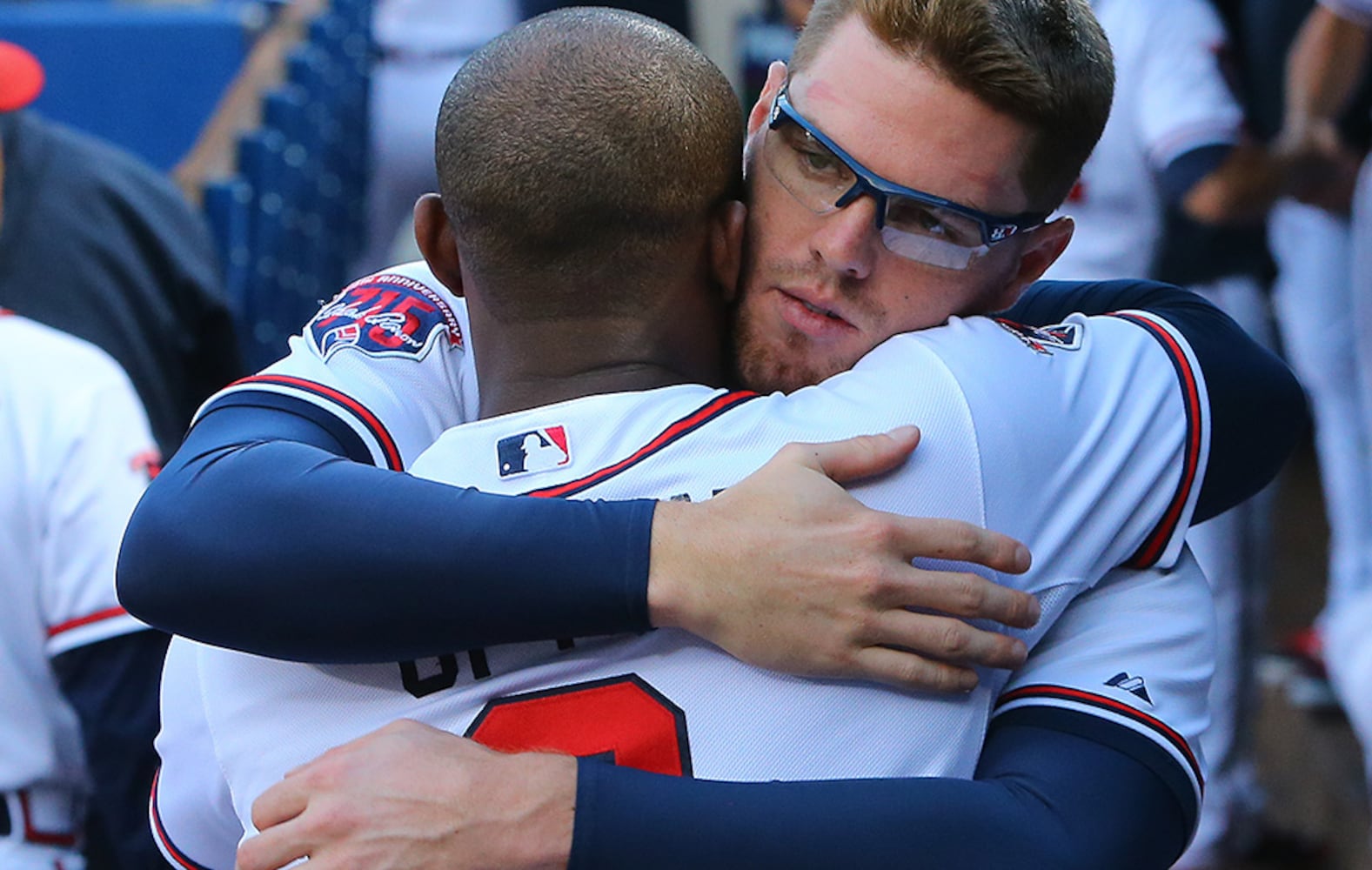 Freddie Freeman hugs