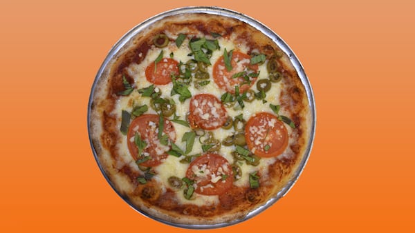 Formaggio Mio offers vegetarian kosher pizza, like the GoldFeta Family pie, which includes feta, green olives, tomatoes and basil. (Courtesy of Formaggio Mio)