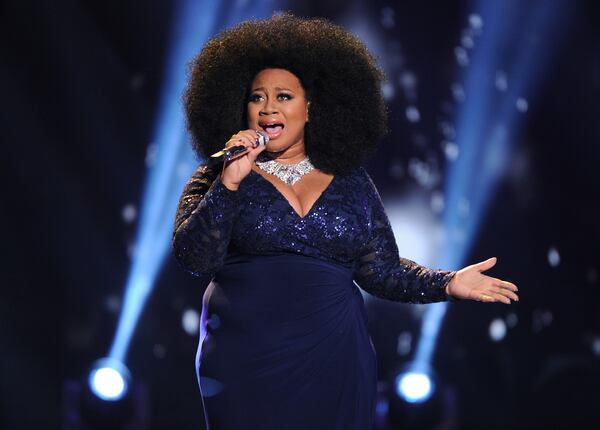  AMERICAN IDOL: Top 2 Revealed: Contestant La'Porsha Renae performs on AMERICAN IDOL airing Wednesday, April 6 (8:00-9:00 PM ET/PT) on FOX. © 2016 FOX Broadcasting Co. Cr: Michael Becker/ FOX. This image is embargoed until Wednesday, April 6, 10:00PM PT / 12:00AM ET