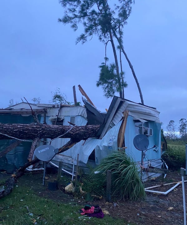 Hurricane Helene downed a tree onto Gloria and Ramón's trailer home in Lake Park