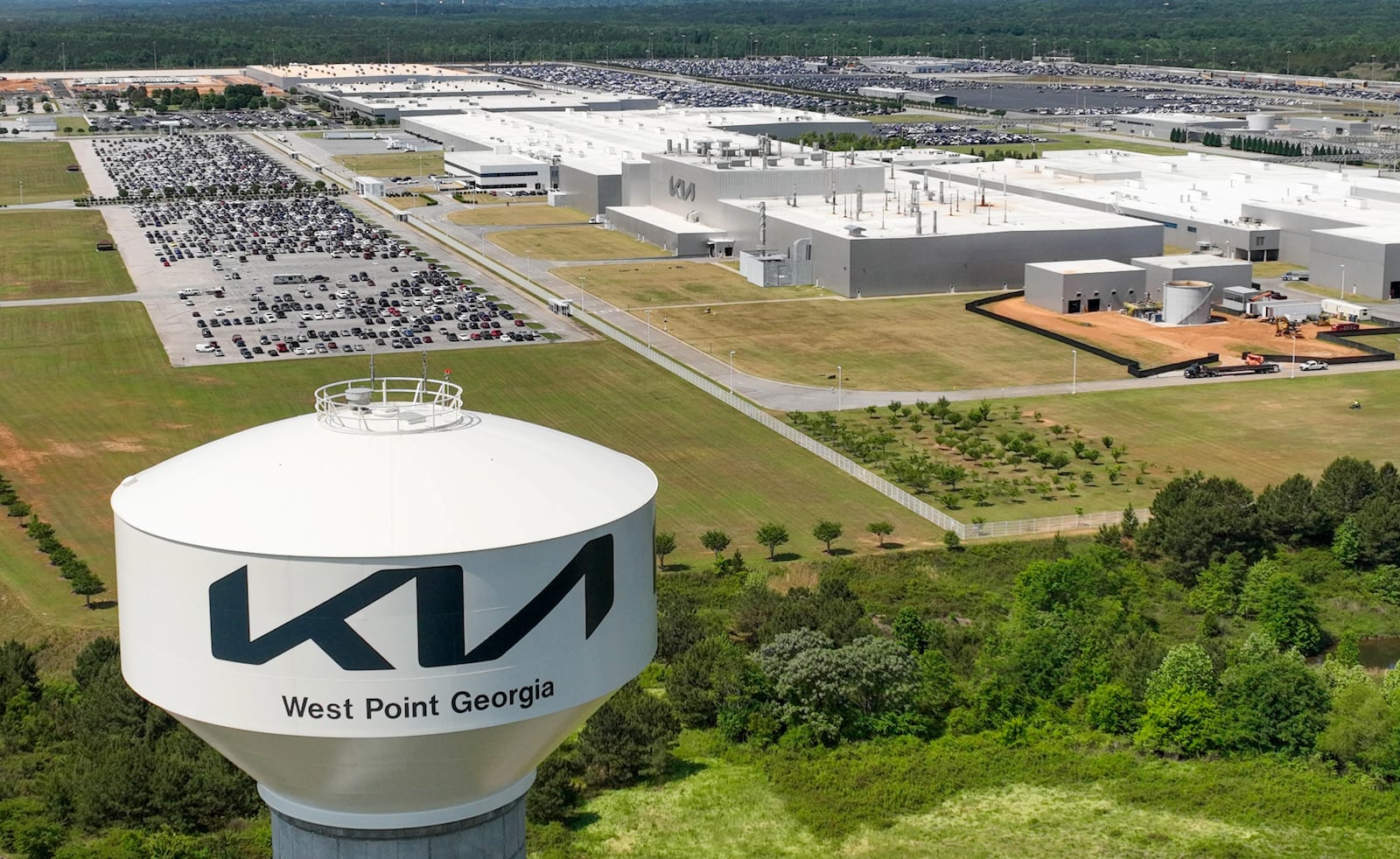 May 11, 2022 West Point - Aerial photo shows Kia Motors' US Assembly Plant in West Point on Wednesday, May 11, 2022. (Hyosub Shin / Hyosub.Shin@ajc.com)