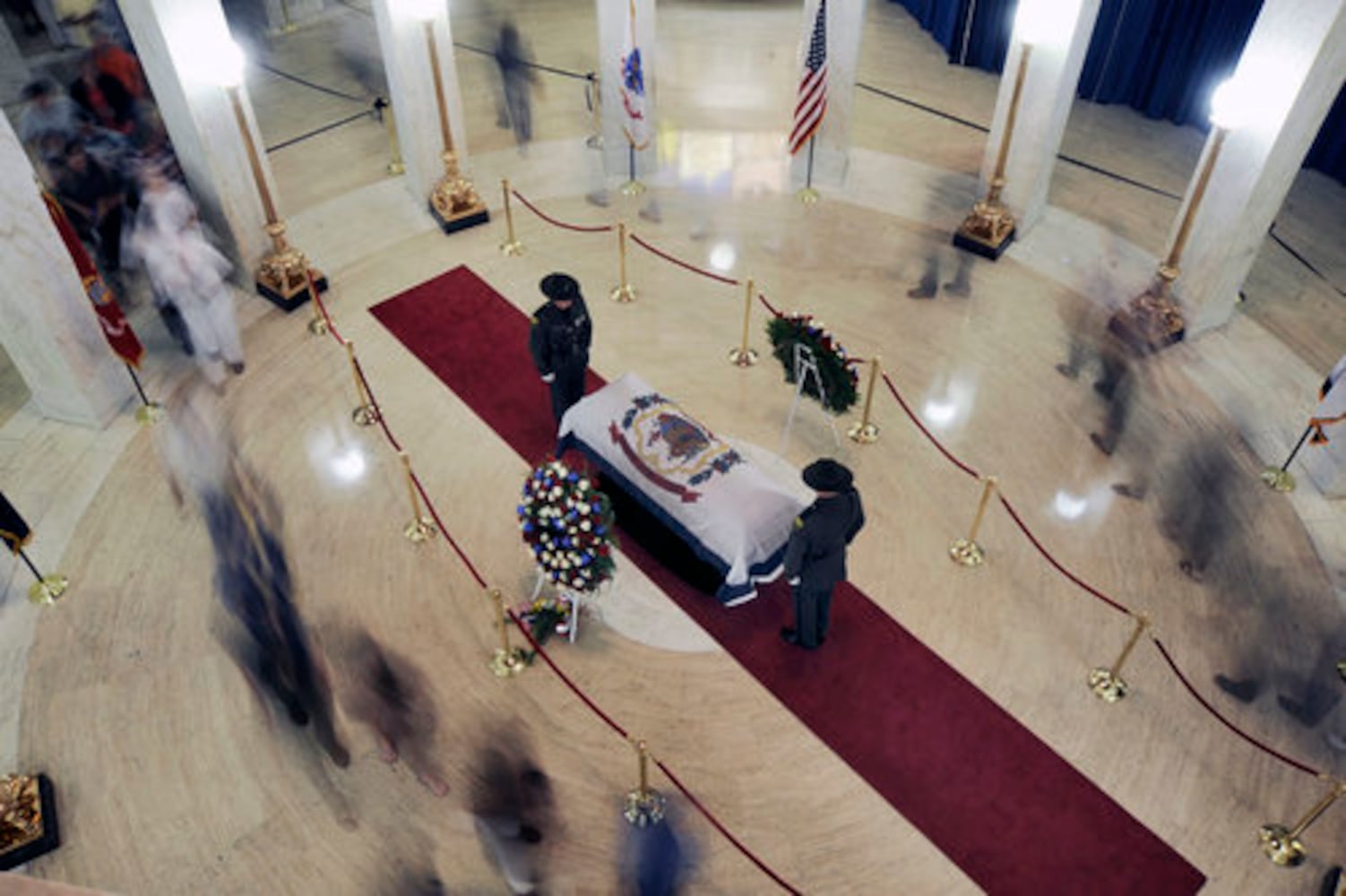 Presidents Obama, Clinton attend Byrd funeral