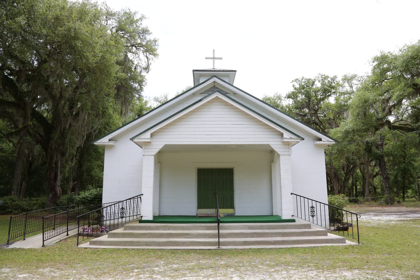 Rising Daughter Baptist Church in Spring Bluff was the site of the murders of Harold and Thelma Swain on March 11, 1985. TYSON HORNE / TYSON.HORNE@AJC.COM