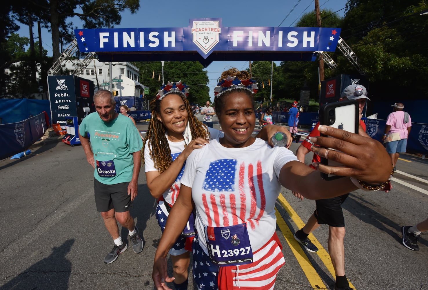 Peachtree Road Race photo