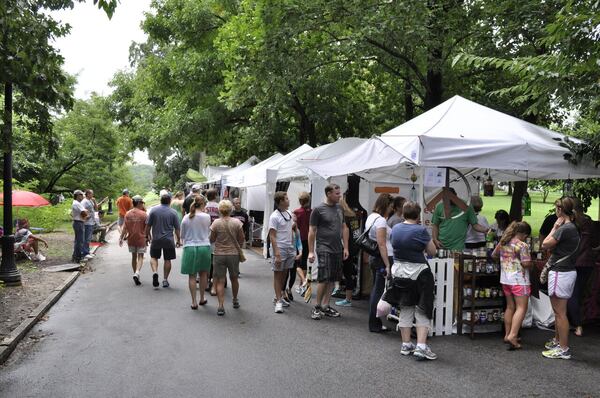 People browse the different artists booths at the Piedmont Arts Festival. 
(Courtesy of Sher Pruitt)