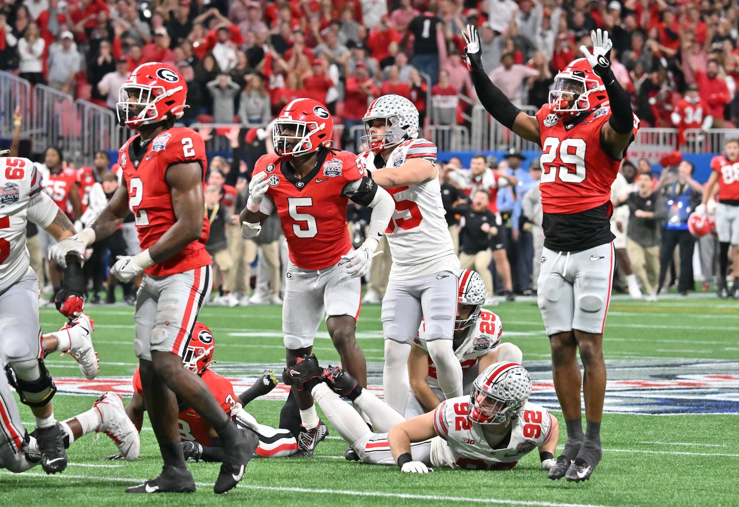 Peach Bowl photos