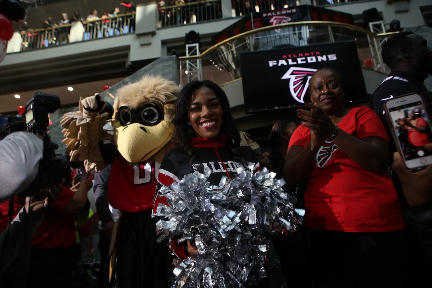 Falcons pep rally at Atlanta City Hall