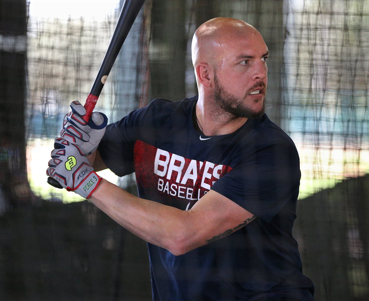 Photos: Pitchers and catchers report to Braves spring training