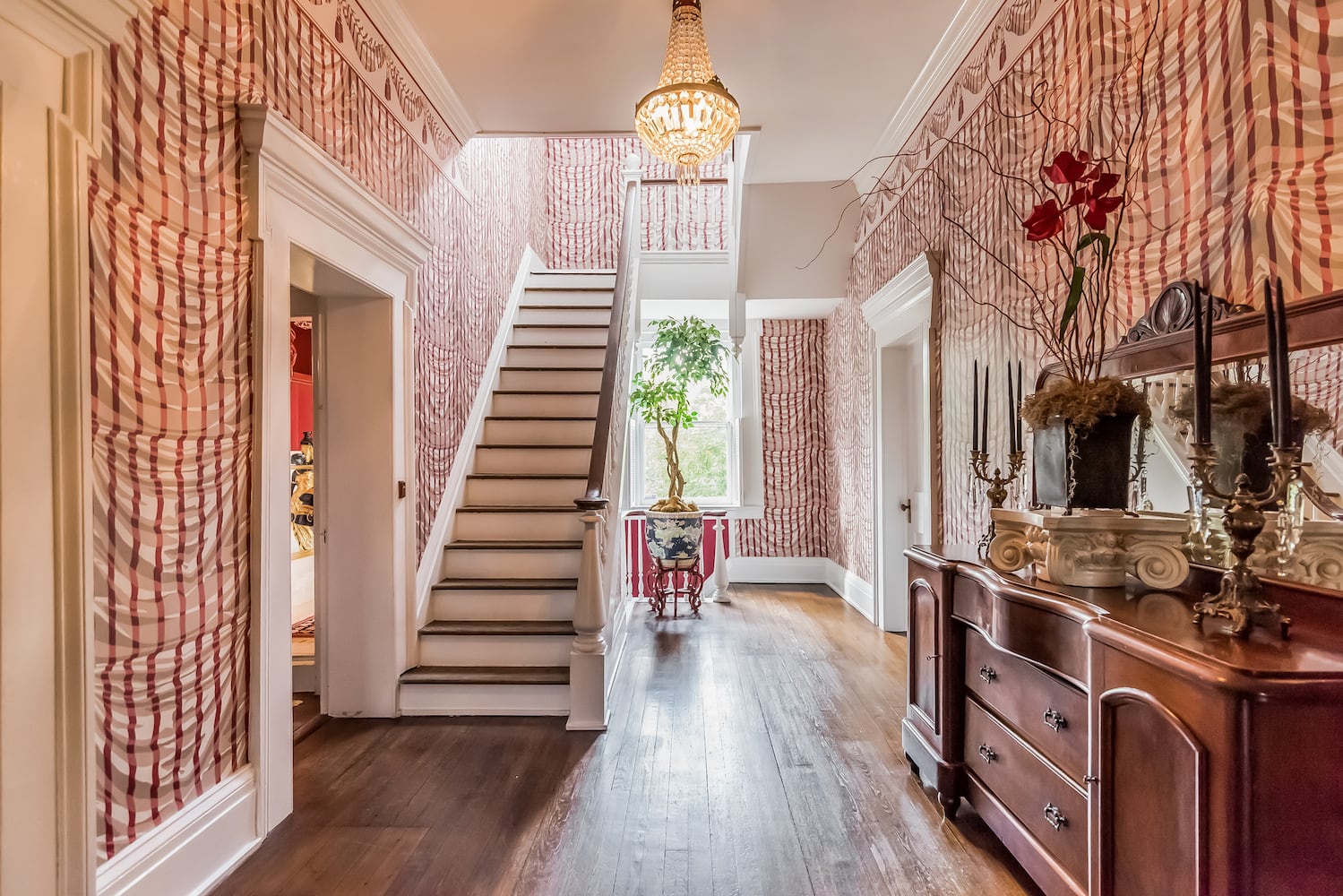 PHOTOS: $2.9M for Greek Revival mansion blocks from Marietta Square